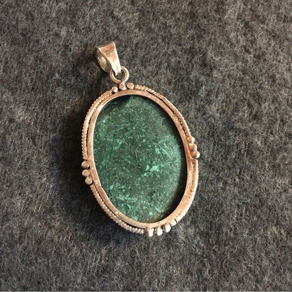 Beautiful Malachite Pendant - Picture 4 of 6